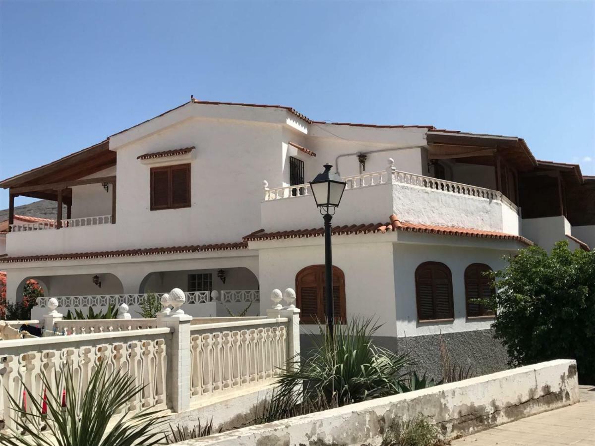 La Palmera1 Casa Al Primer Piso Con 2 Dormitorios - Two Bedroom House On The First Floor --- La Palmera 2 Casa En Planta Baja Con 1 Dormitorio, One Bedroom House On The Ground Floor Agaete  Luaran gambar